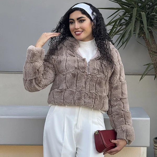 کت پوست کوتاه کلاه دار از برند ANEWSTA